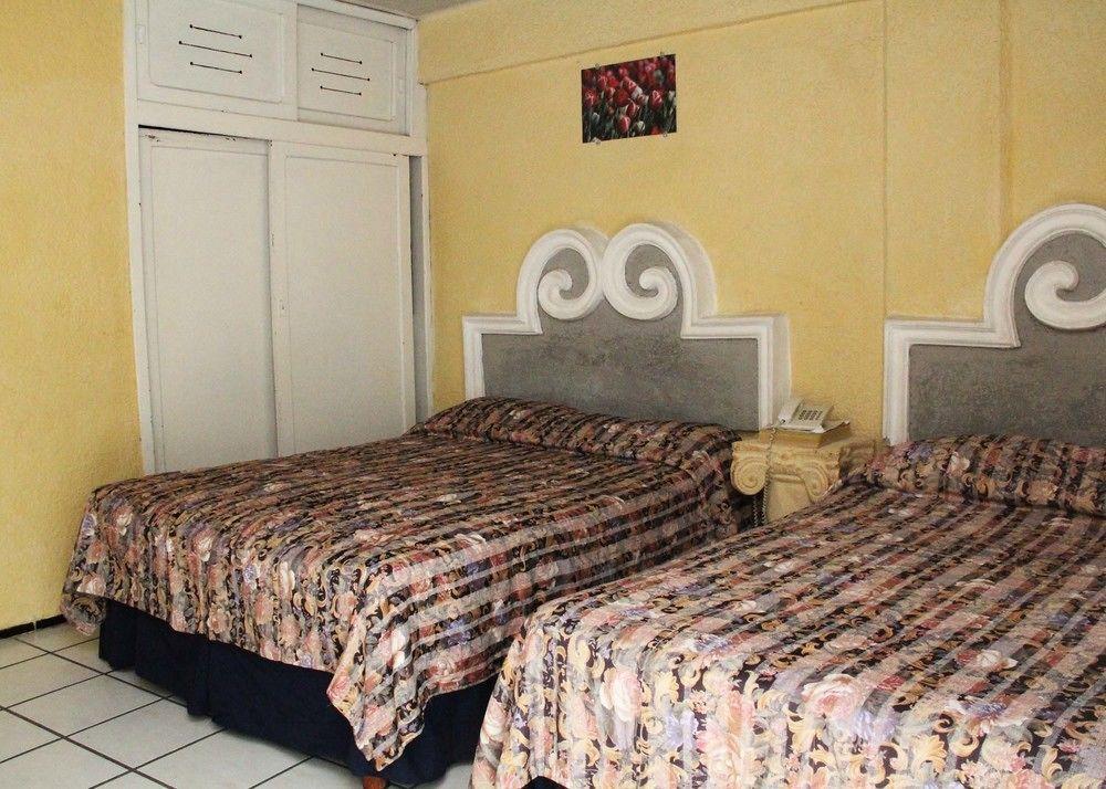 Hotel Suites Elia Noemi Mérida Eksteriør bilde
