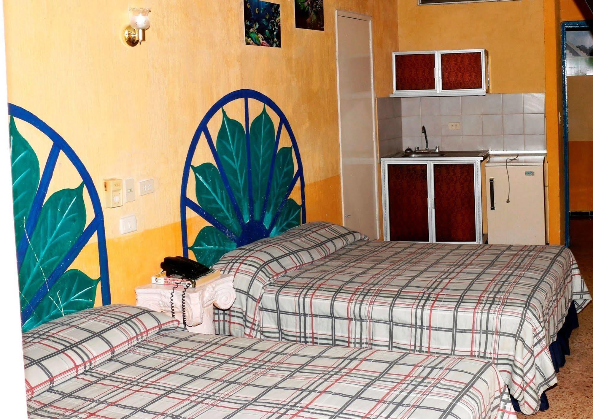 Hotel Suites Elia Noemi Mérida Eksteriør bilde