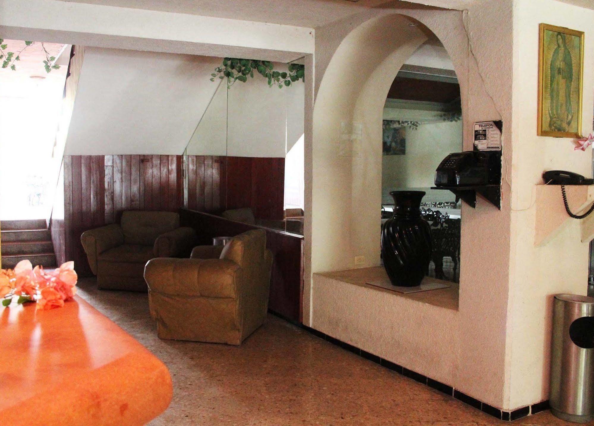 Hotel Suites Elia Noemi Mérida Eksteriør bilde
